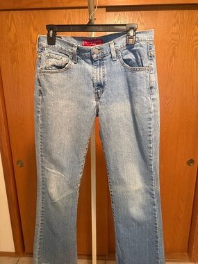 Levi's  Women Light Blue Bootcut Stretch Jeans with Red Label 515